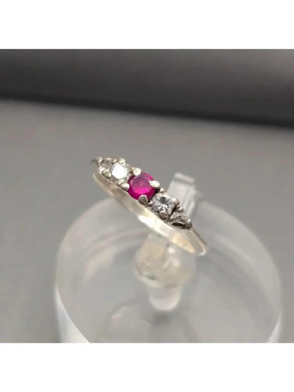 Vintage Sterling Silver Ruby Crystal Tiered Ring Size 5.5 Five Stone Dainty Band - Picture 10 of 10